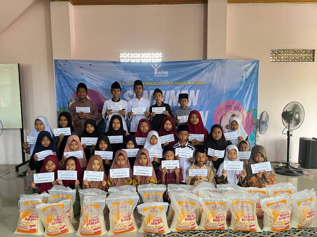 SANTUNAN AKHIR TAHUN 2024
{berbagi}