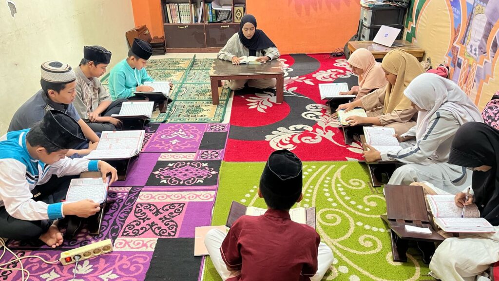 Salah satu amalan yang sangat dianjurkan, {donasi}