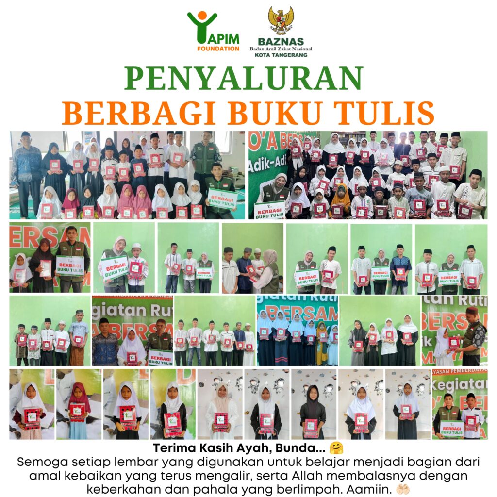 embagian buku tulis untuk anak yatim dan dhuafa oleh YAPIM Foundation